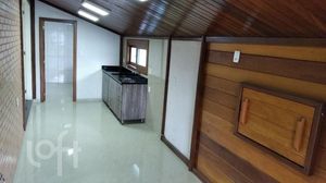 Image 4 - 897304