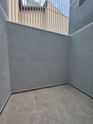 Image 19 - 897305