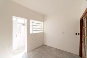 Image 31 - 897306