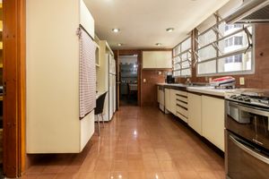 Image 9 - 897326