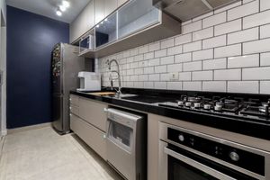 Image 9 - 897327