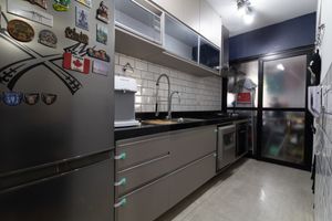 Image 10 - 897327