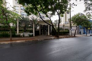 Image 32 - 897327