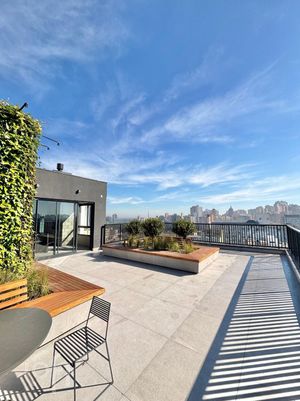 Image 17 - 897330
