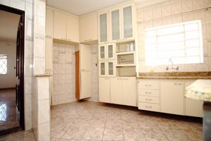 Image 11 - 897331