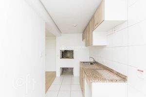 Image 3 - 897335