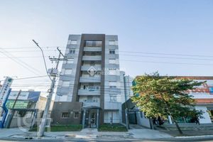 Image 8 - 897335