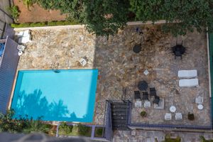 Image 7 - 897336