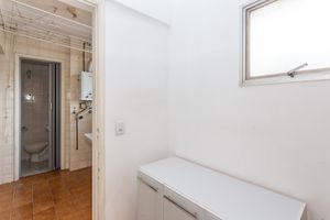 Image 35 - 897336