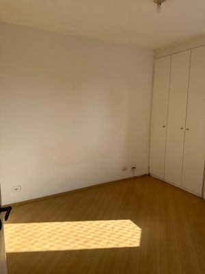 Image 8 - 897336