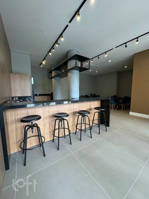 Image 8 - 897344