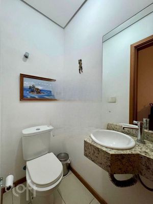 Image 9 - 897367