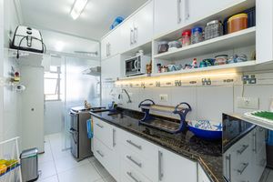 Image 7 - 897373