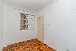 Image 11 - 897374