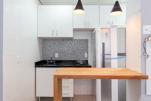 Image 6 - 897378