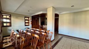 Image 37 - 897407
