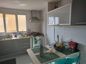 Image 9 - 897413