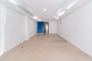 Image 7 - 897422