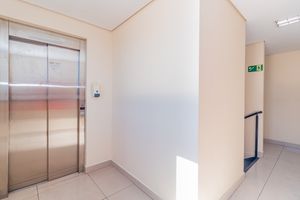 Image 79 - 897422