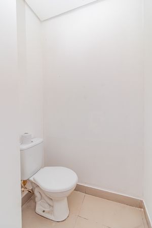 Image 84 - 897422