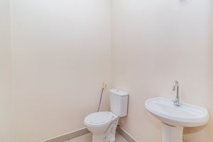 Image 143 - 897422