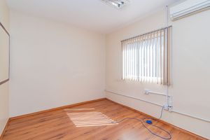 Image 157 - 897422