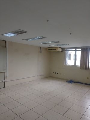 Image 38 - 897422