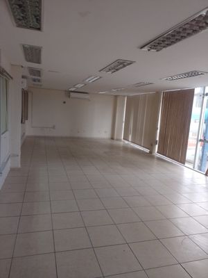 Image 36 - 897422