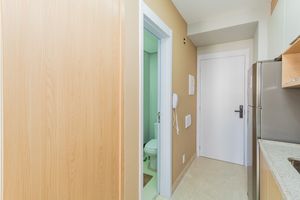 Image 11 - 897424