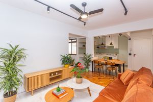 Image 7 - 897429