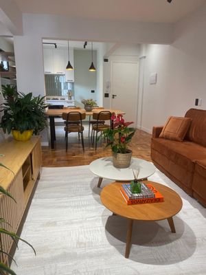 Image 17 - 897429