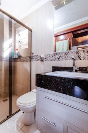 Image 19 - 897432