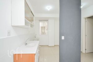 Image 8 - 897433