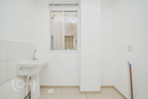 Image 18 - 897433