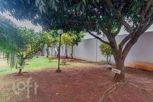 Image 34 - 897438
