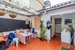 Image 7 - 897446
