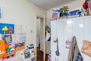 Image 16 - 897446