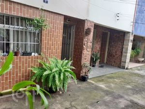 Image 12 - 897446