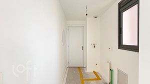 Image 68 - 897456