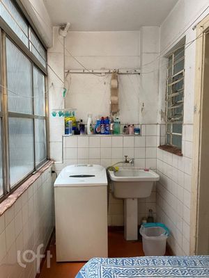 Image 14 - 897458