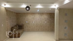 Image 12 - 897467