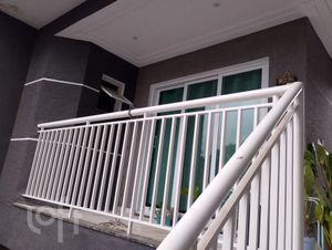 Image 6 - 897467