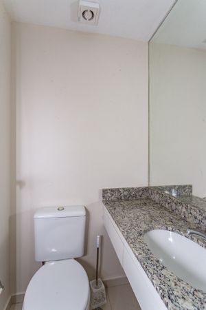 Image 38 - 897473