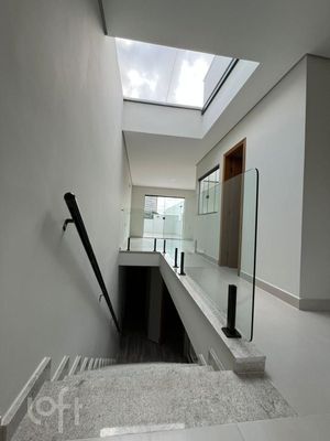 Image 22 - 897476