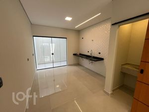 Image 1 - 897476
