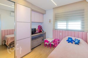 Image 9 - 897477