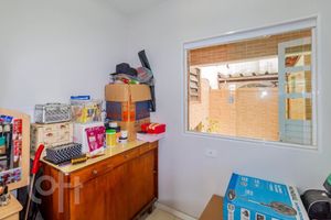 Image 4 - 897482