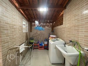 Image 11 - 897482