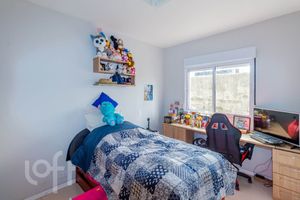 Image 10 - 897482