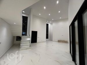 Image 1 - 897485